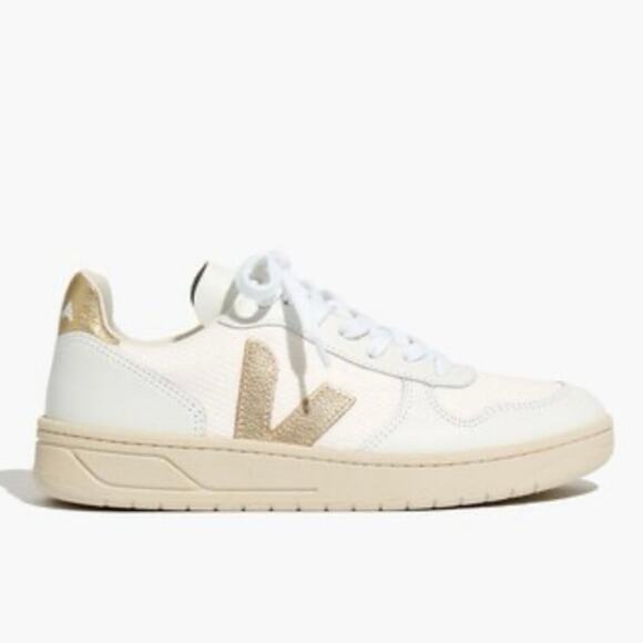 Veja Women's V-10 Leather Metallic Logo Patch Low-Top Sneakers size 39 (us 8) - Picture 1 of 11